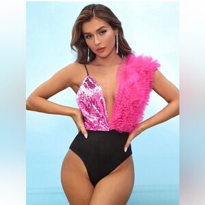 NWT No Label Size S Fashion Hot Pink Bodysuit